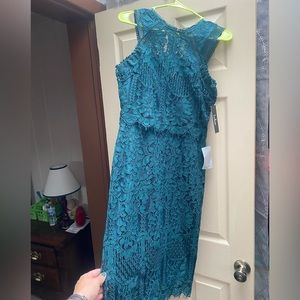 Lulu’s Dark Green Midi Dress, Size Medium